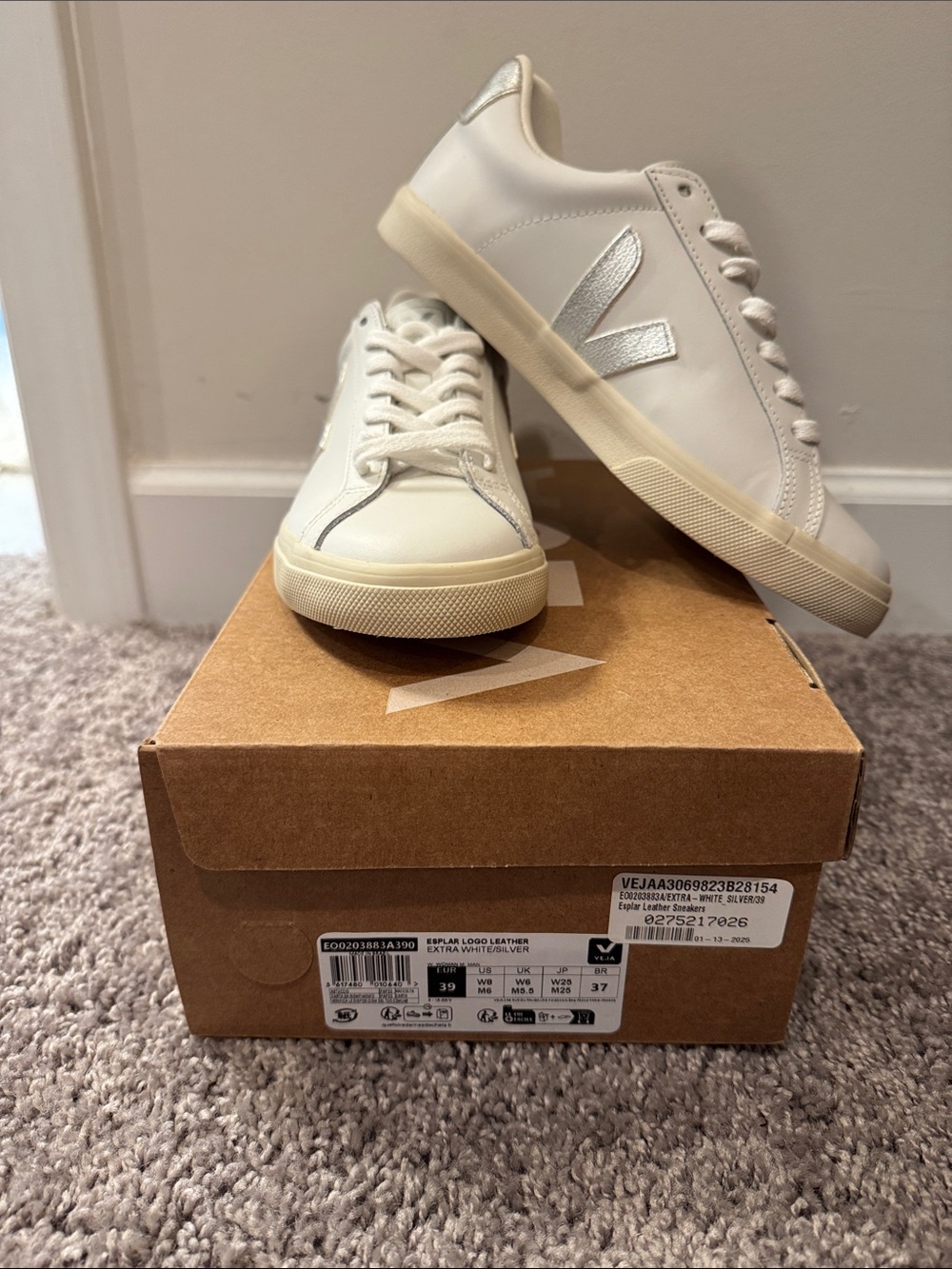 Veja Esplar Logo Leather Sneakers Extra White Silver Women US 8 EUR 39